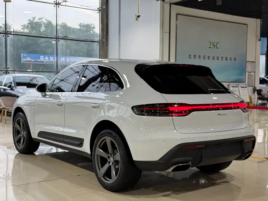 Porsche Macan 2026 — фото 20