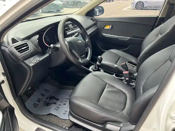 Kia K2 2015