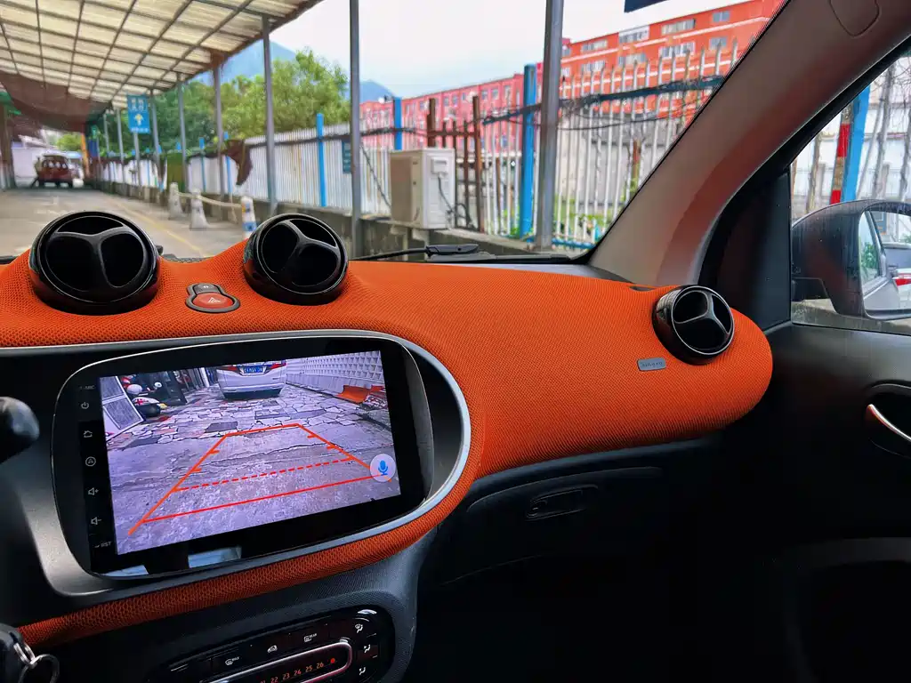 smart Fortwo 2018 — фото 7