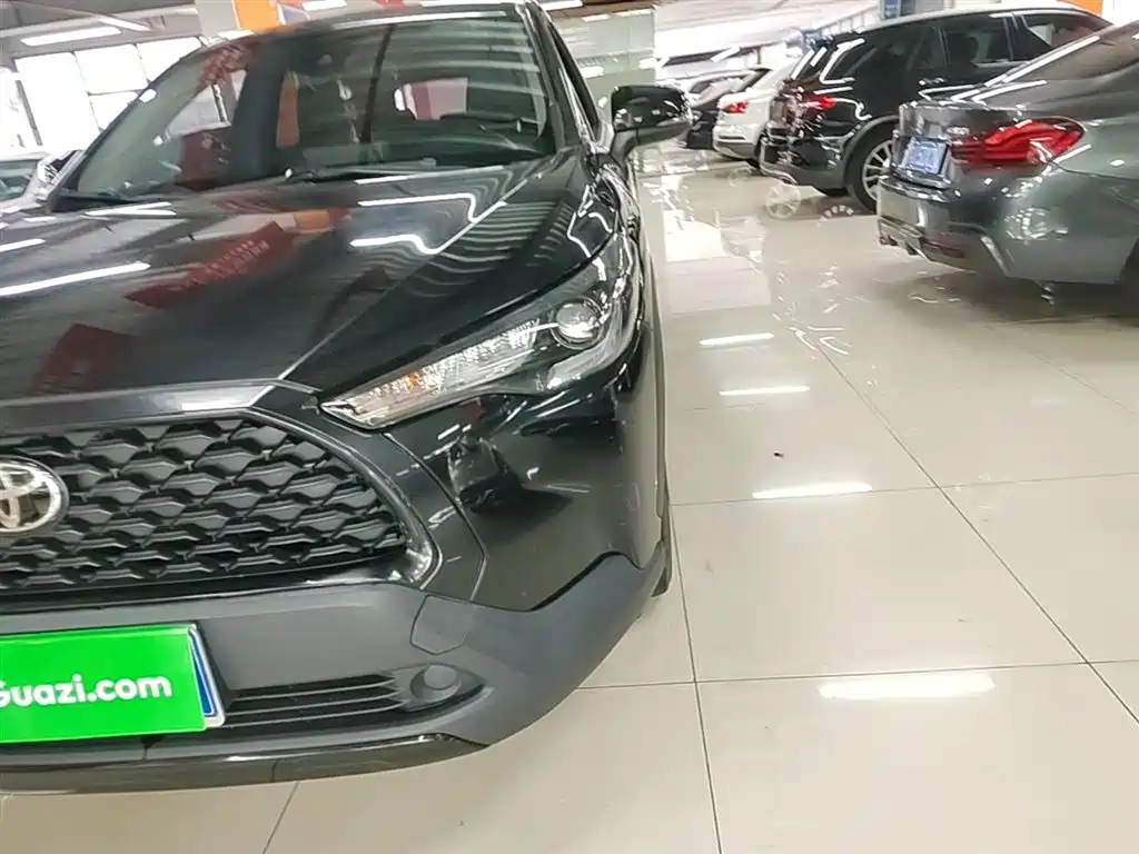 Toyota Corolla Cross 2023 — фото 24