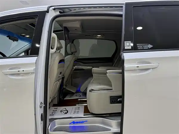 Buick GL8 2023