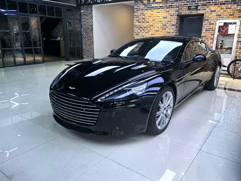 Aston Martin Rapide 2011 — фото 1