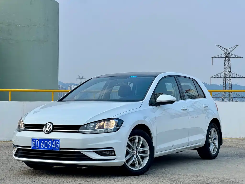 Volkswagen Golf 2018 — фото 2