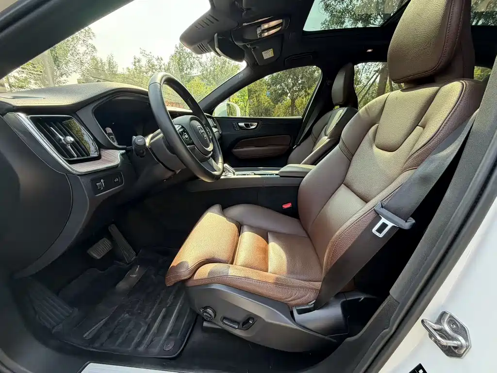 Volvo XC60 2021