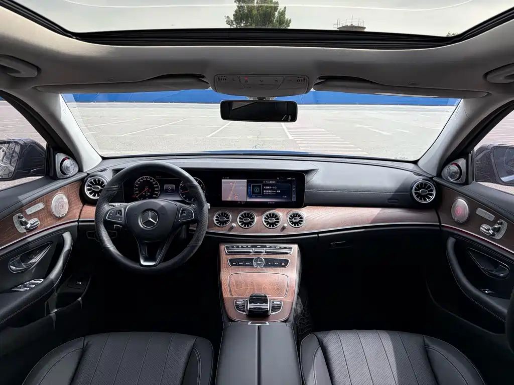 Mercedes-Benz E-Class 2018