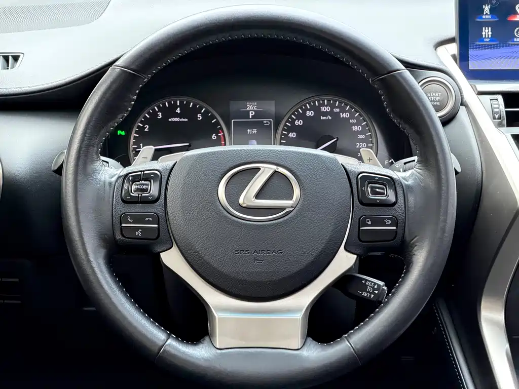 Lexus NX 2015 — фото 11