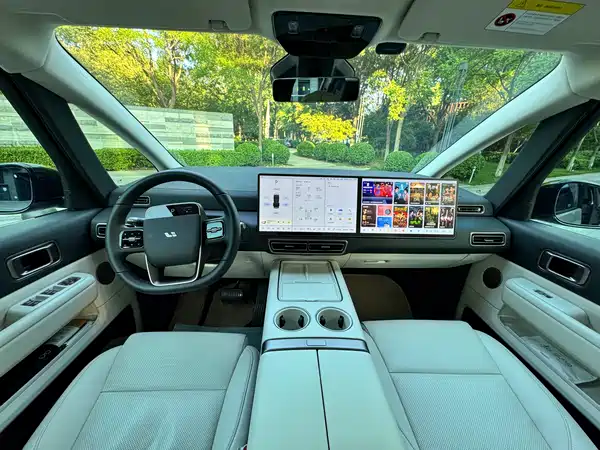 Li Auto MEGA 2025