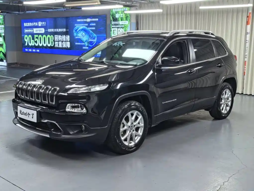 Jeep Cherokee 2016 — фото 1