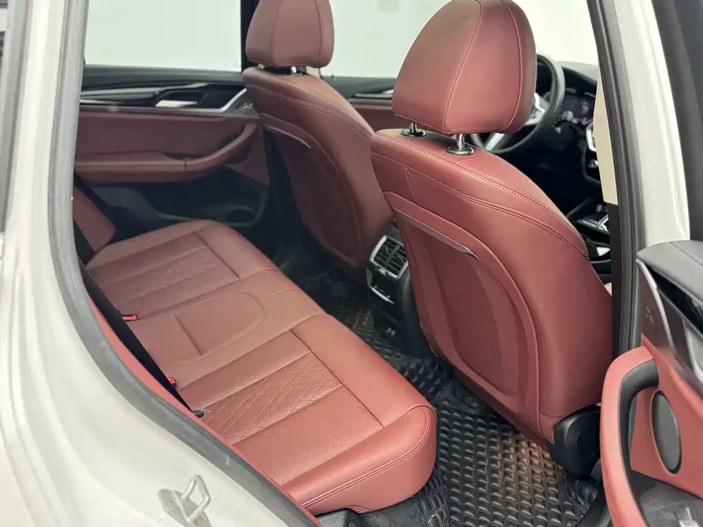 BMW iX3 2023 — фото 17
