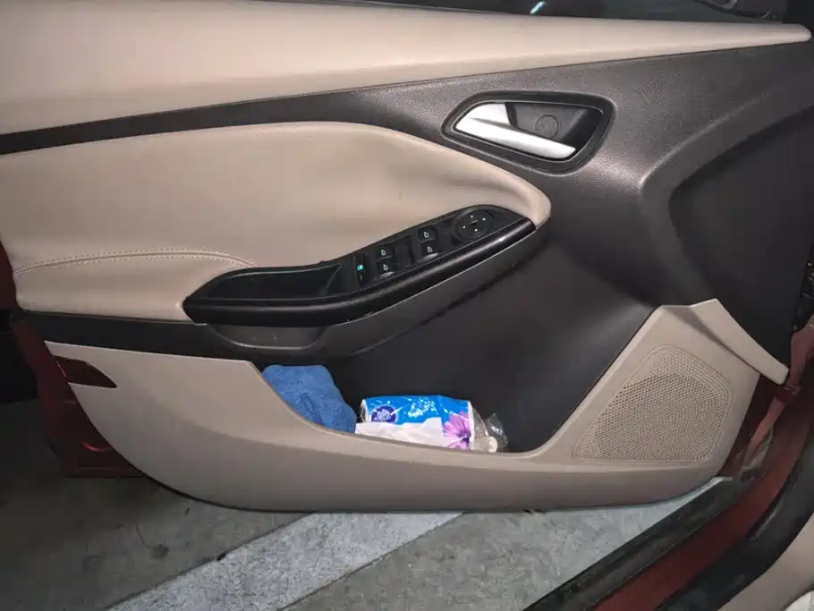 Ford Focus 2014