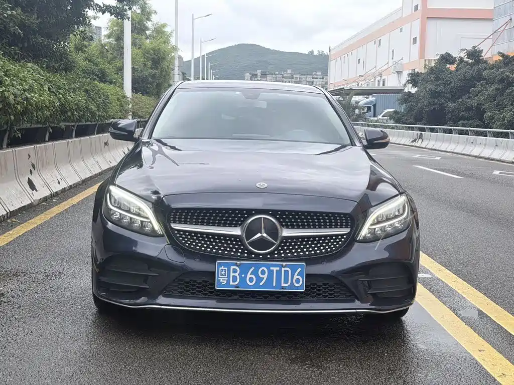 Mercedes-Benz C-Class 2021