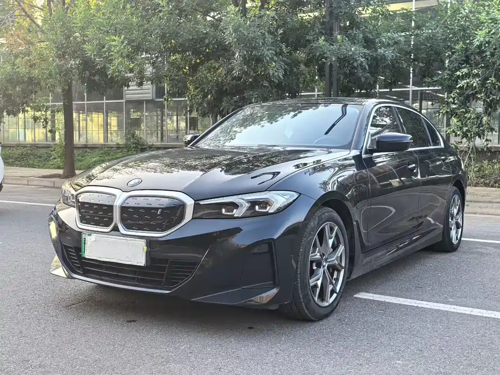 BMW i3 2023 — фото 1