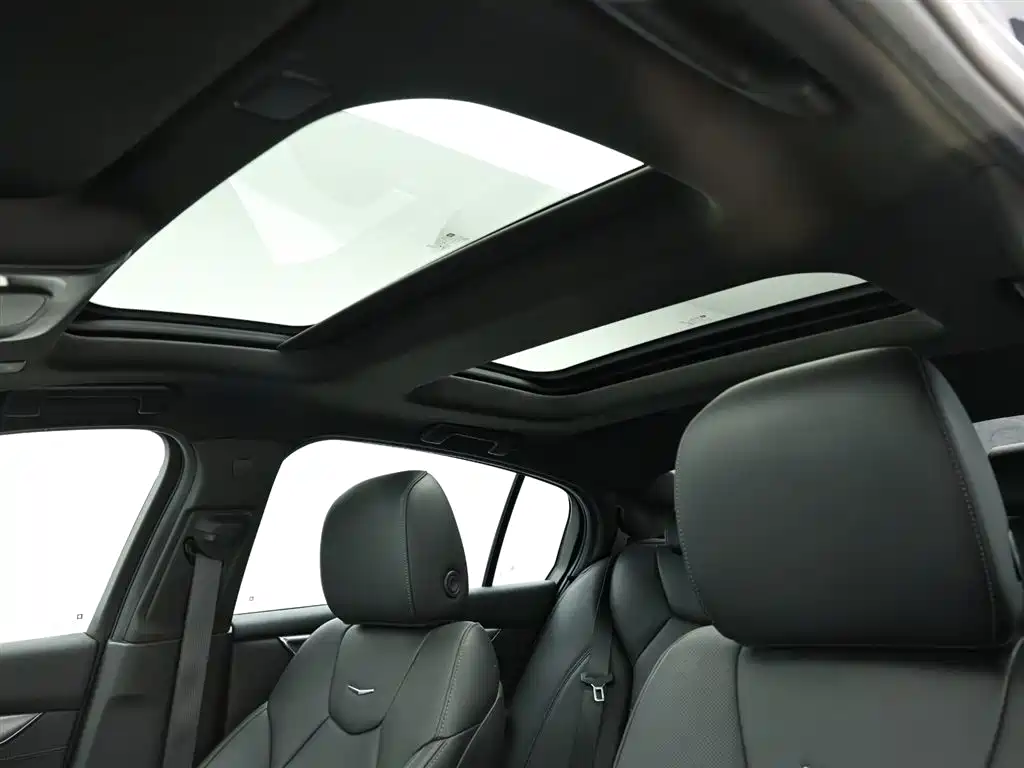 Cadillac CT5 2023 — фото 13