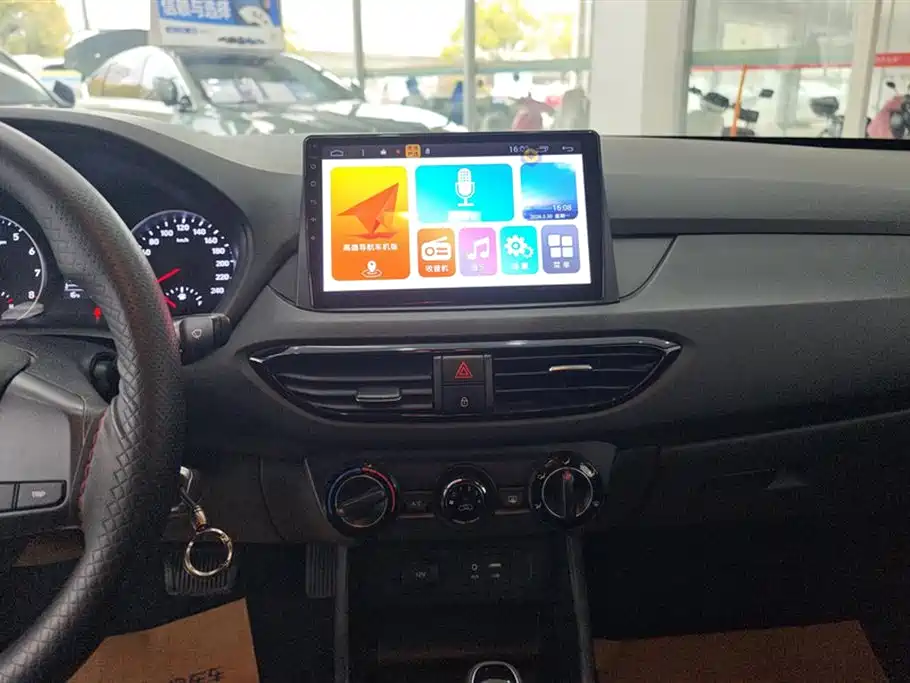 Hyundai Elantra 2019 — фото 13