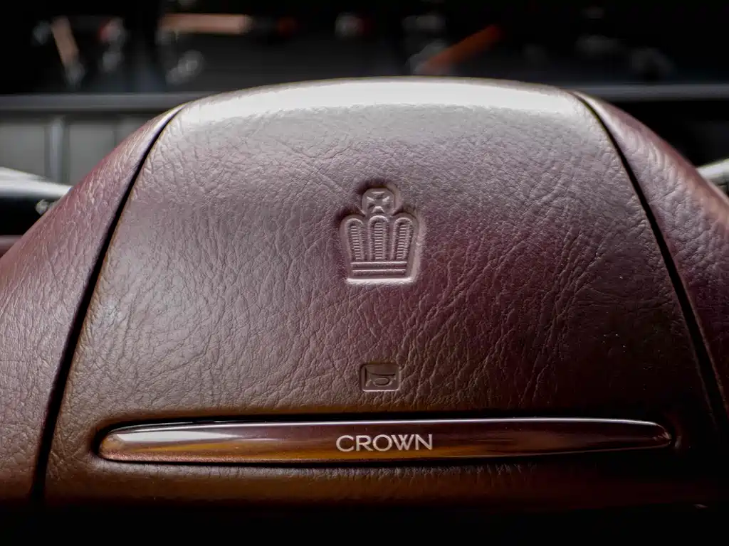 Toyota Crown 1993 — фото 41