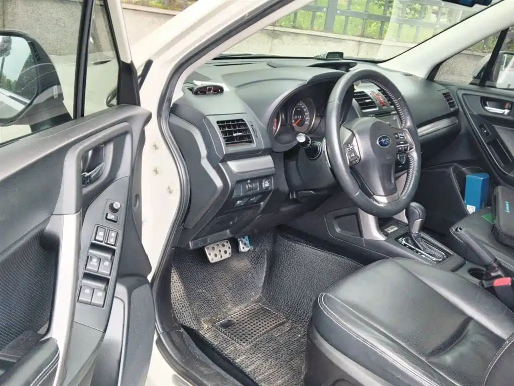 Subaru Forester 2014 — фото 13