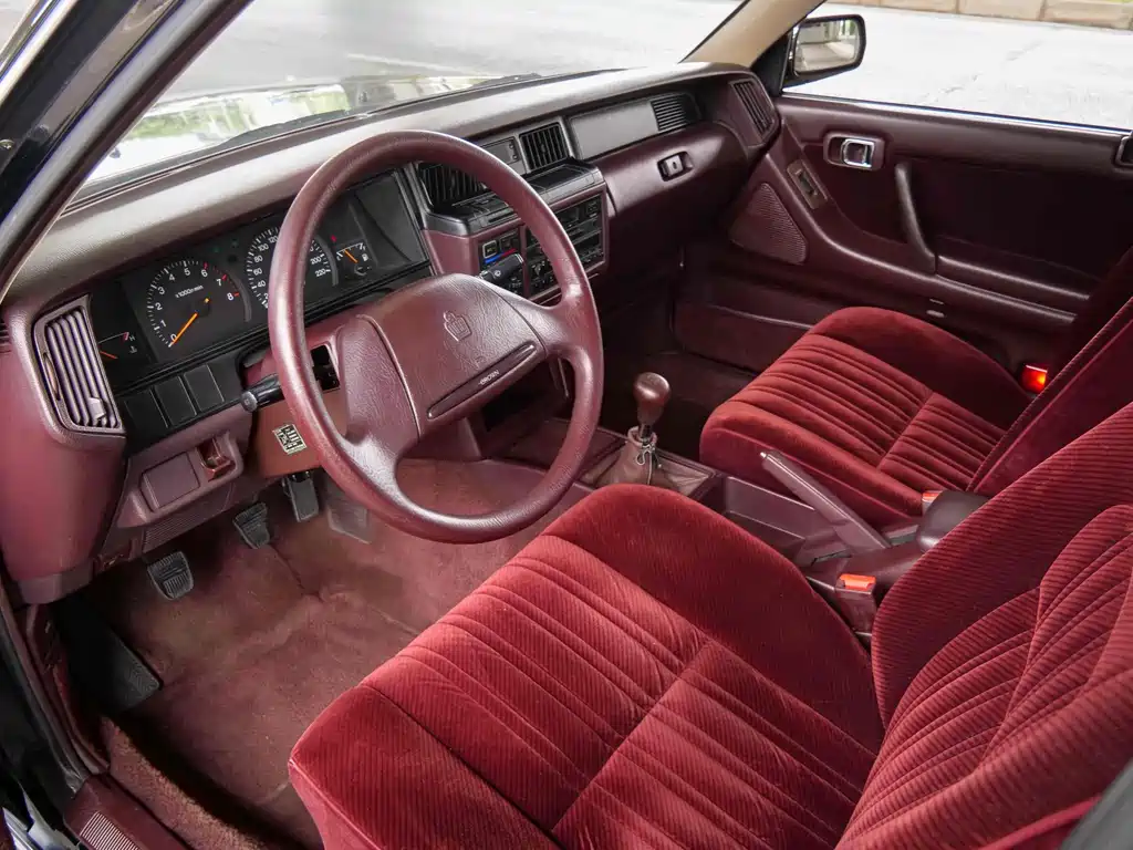Toyota Crown 1993 — фото 28