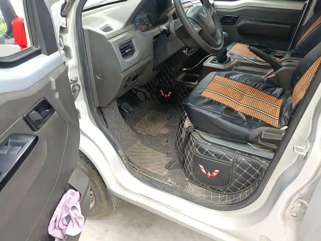 Wuling Rongguang New Card 2020 — фото 13