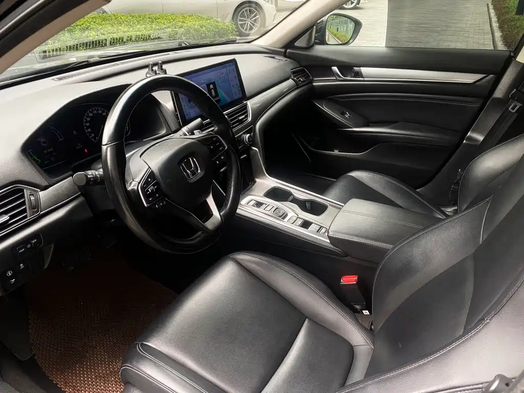 Honda Accord 2023 — фото 15
