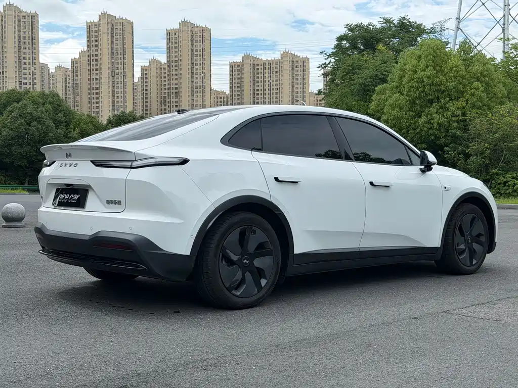 ONVO L60 2024