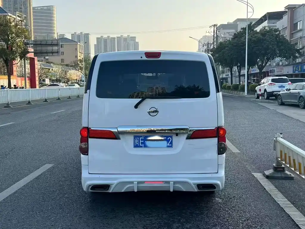 Nissan NV200 2019 — фото 4