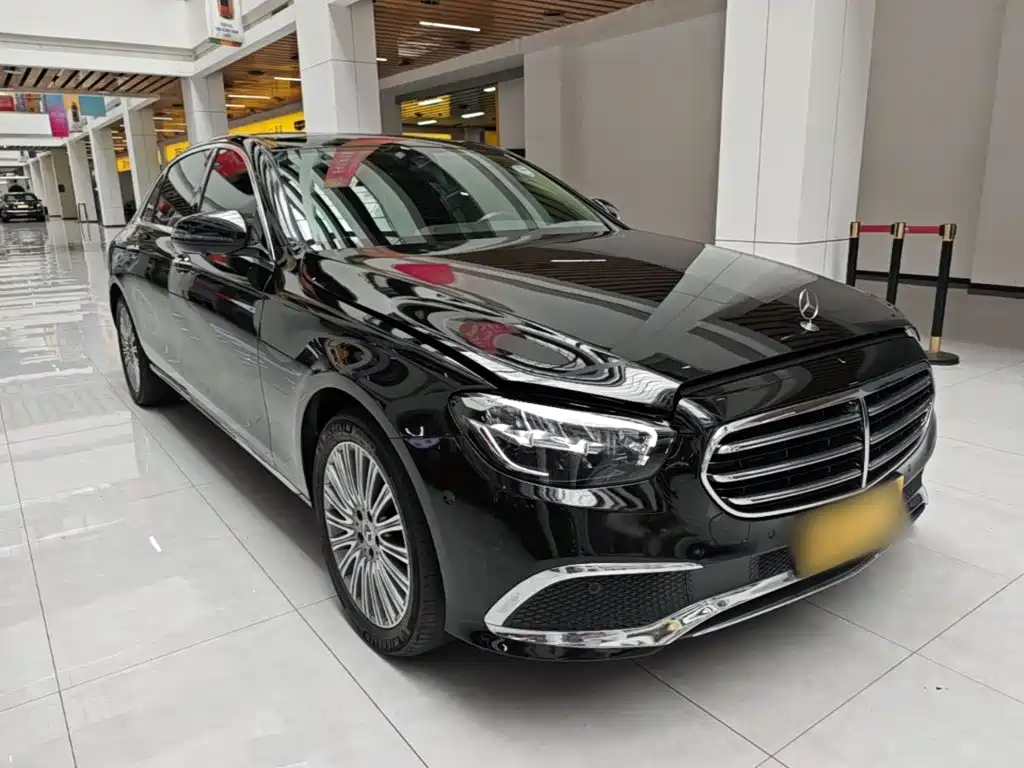 Mercedes-Benz E-Class 2022
