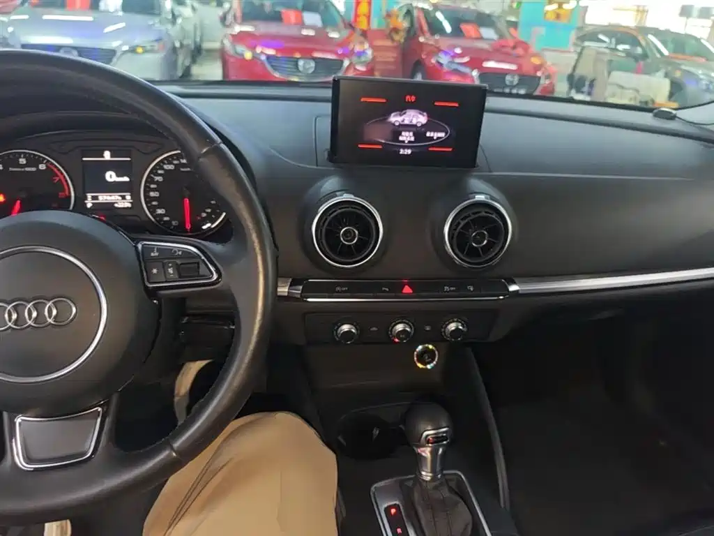 Audi A3 2015 — фото 10