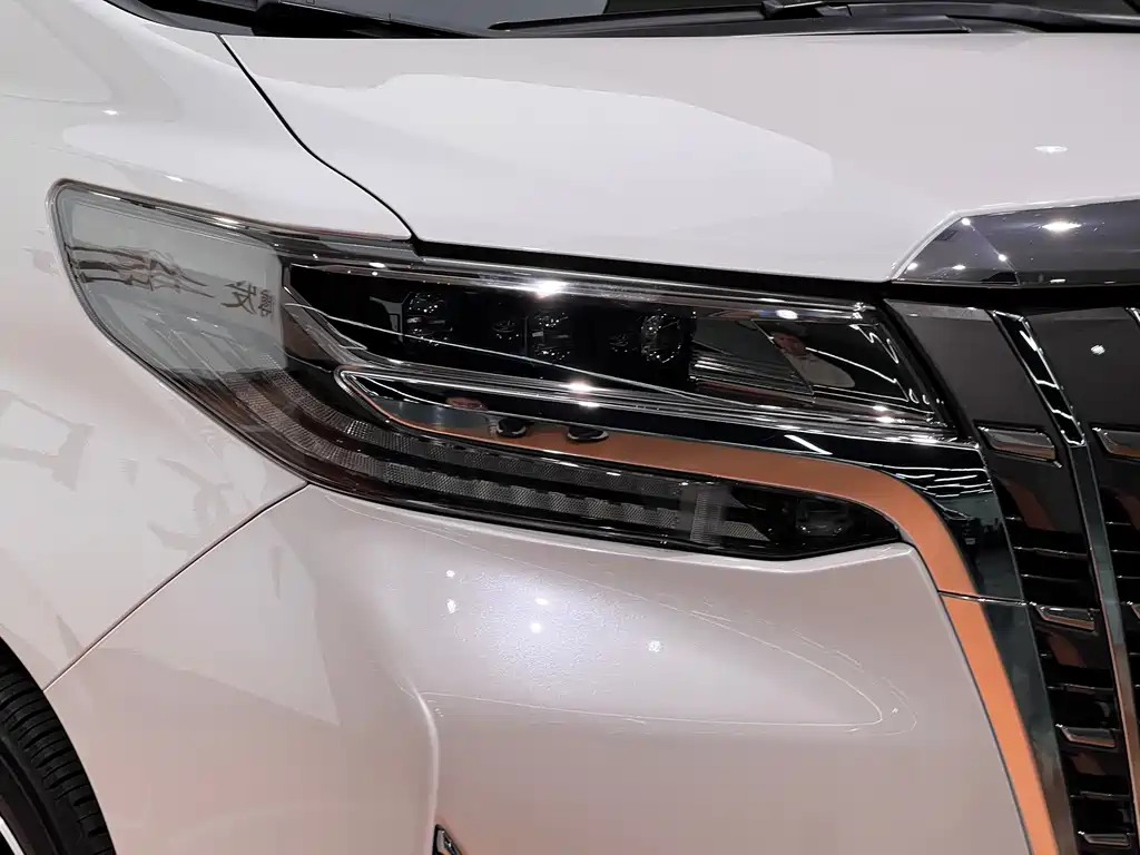 Toyota Alphard 2018 — фото 5