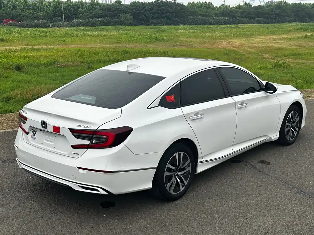 Honda Accord 2022 — фото 15