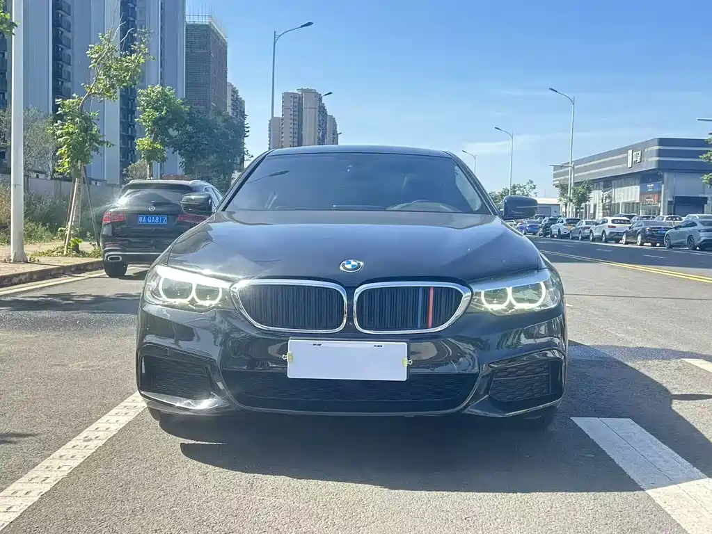 BMW 5 Series 2020 — фото 2