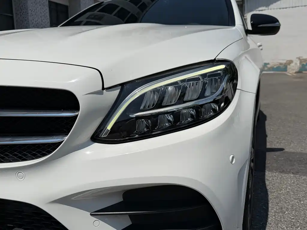 Mercedes-Benz C-Class 2019 — фото 4