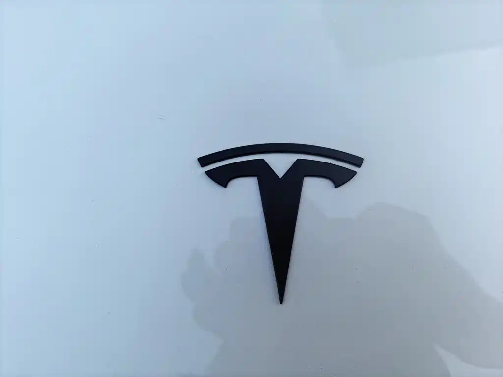 Tesla Model Y 2026 — фото 19