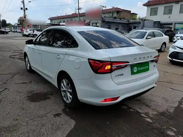 Roewe i5 2020