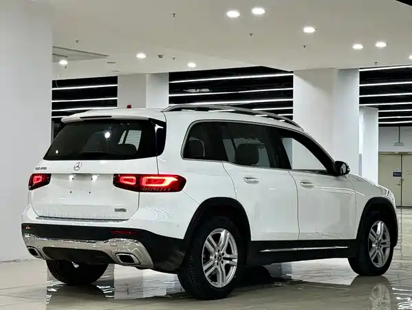 Mercedes-Benz GLB 2021