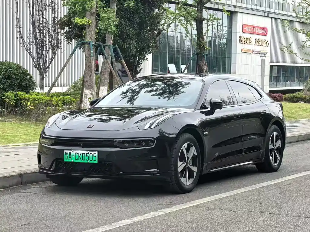 Zeekr 001 2022
