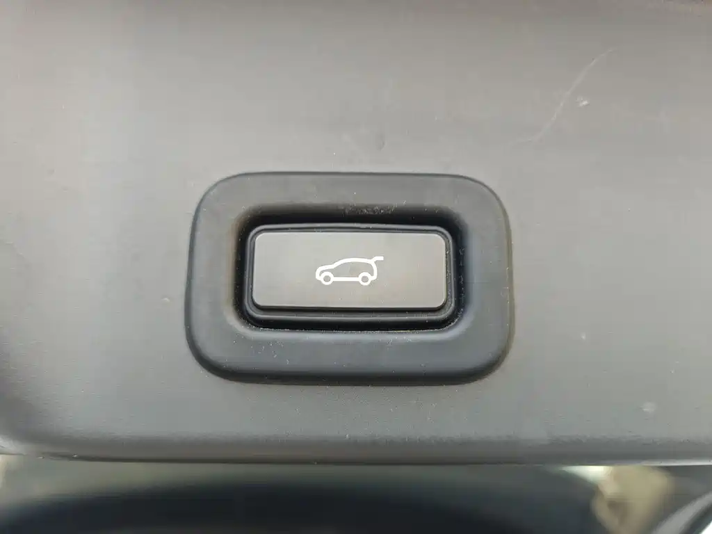 Land Rover Evoque 2021 — фото 20