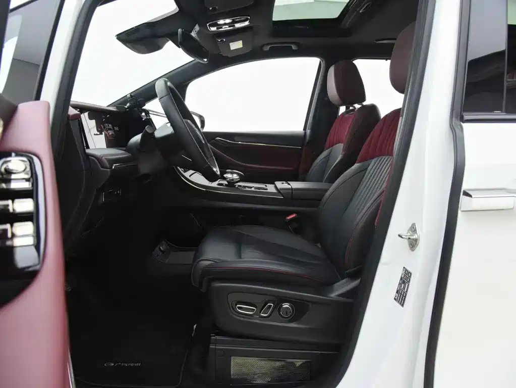 GAC Motor Trumpchi M8 2023 — фото 5