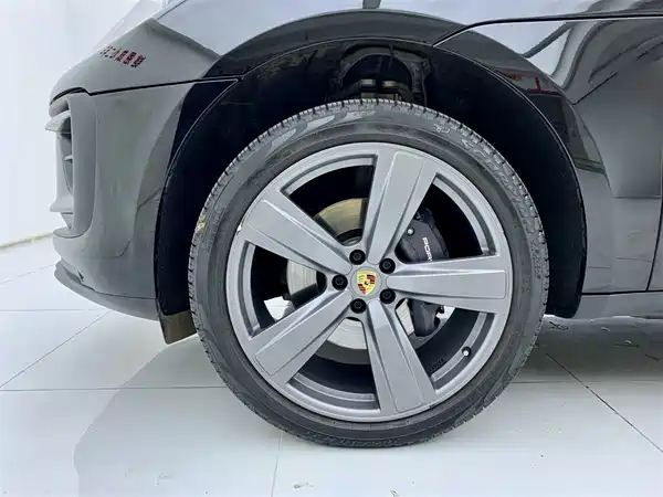 Porsche Macan 2024