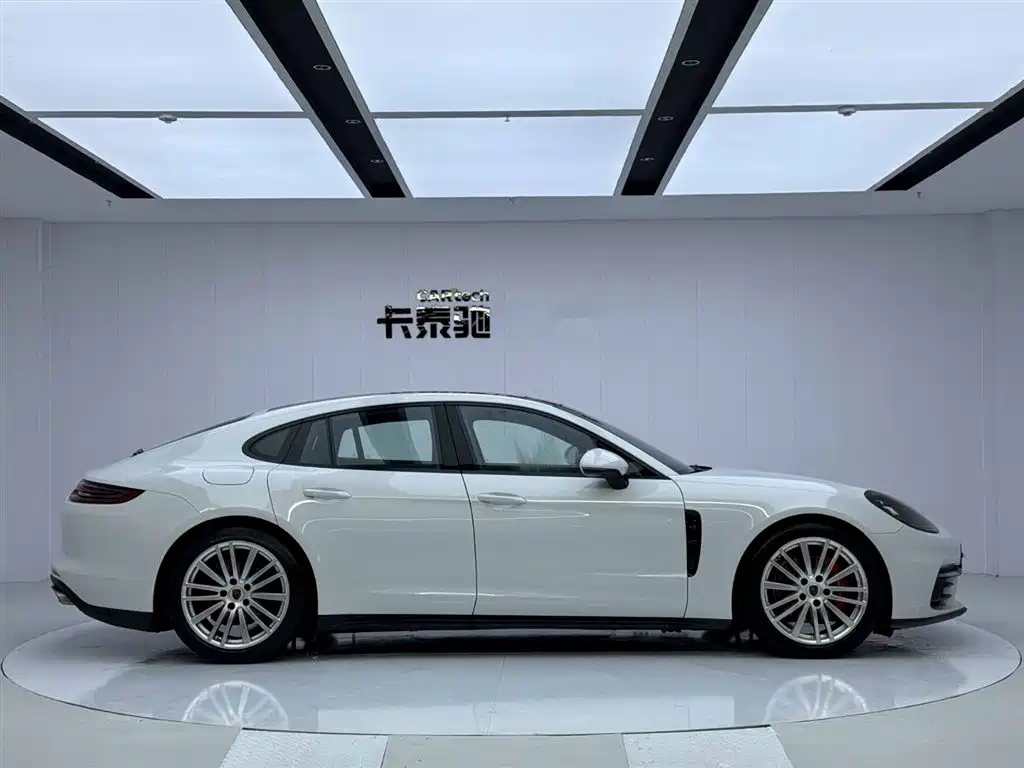 Porsche Panamera 2020 — фото 7