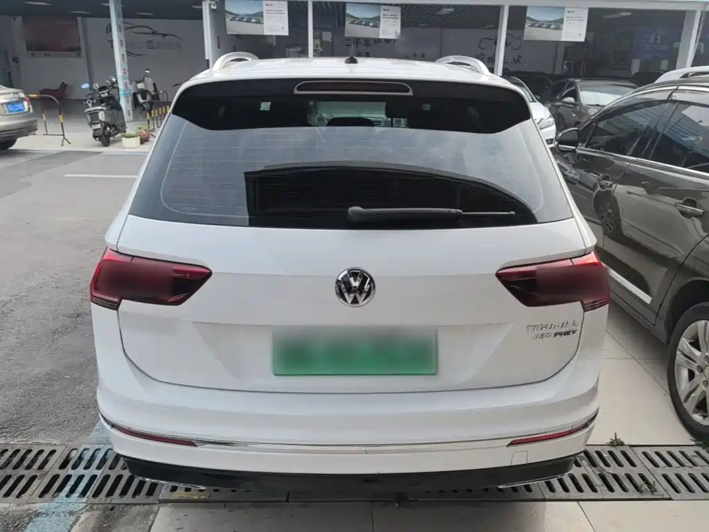 Volkswagen Tiguan L Plug-In Hybrid 2019 — фото 6