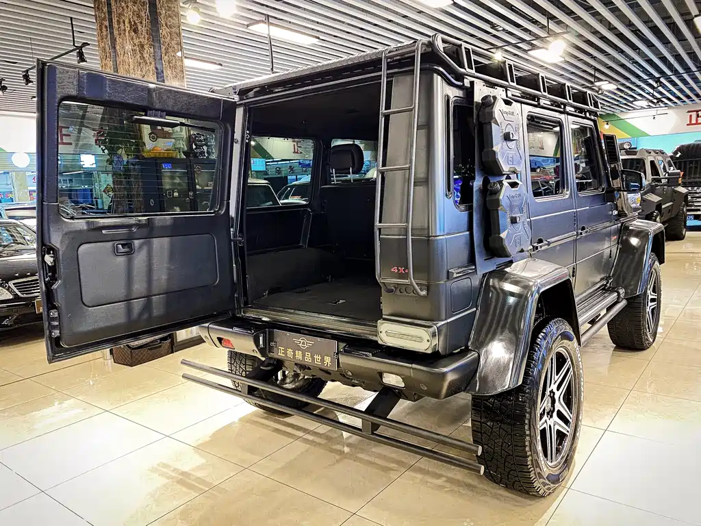 Mercedes-Benz G-Class 2011 — фото 14