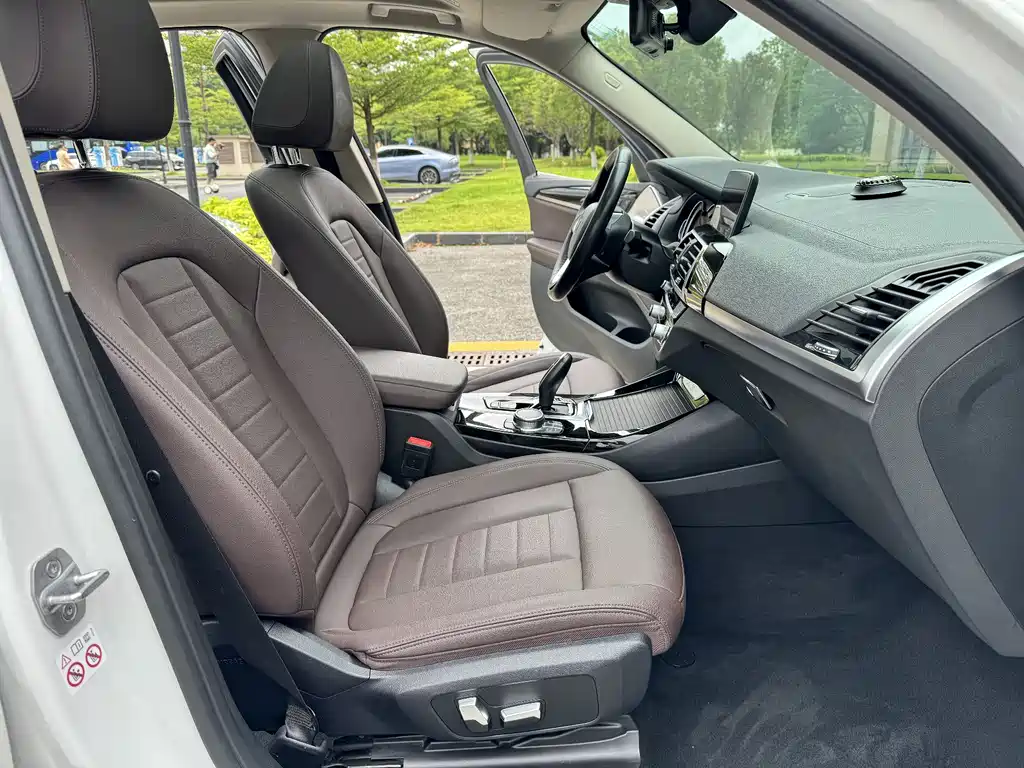 BMW X3 2019 — фото 12