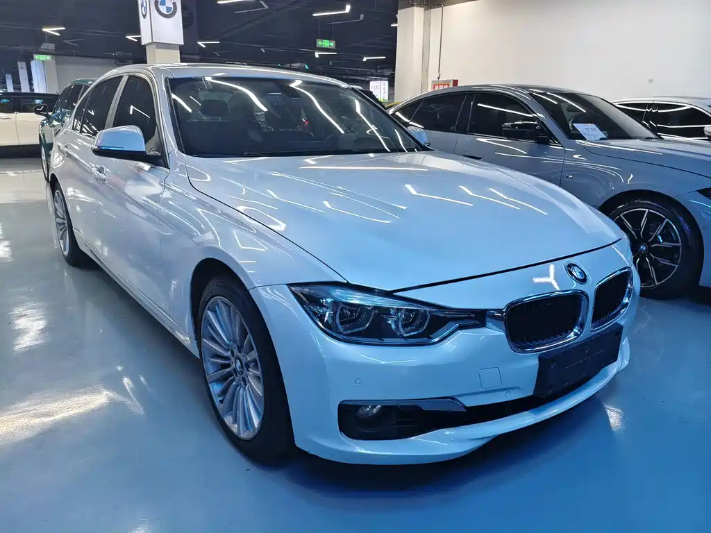 BMW 3 Series 2018 — фото 3