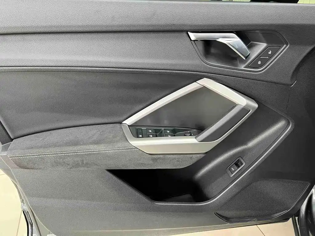 Audi Q3 2022 — фото 8