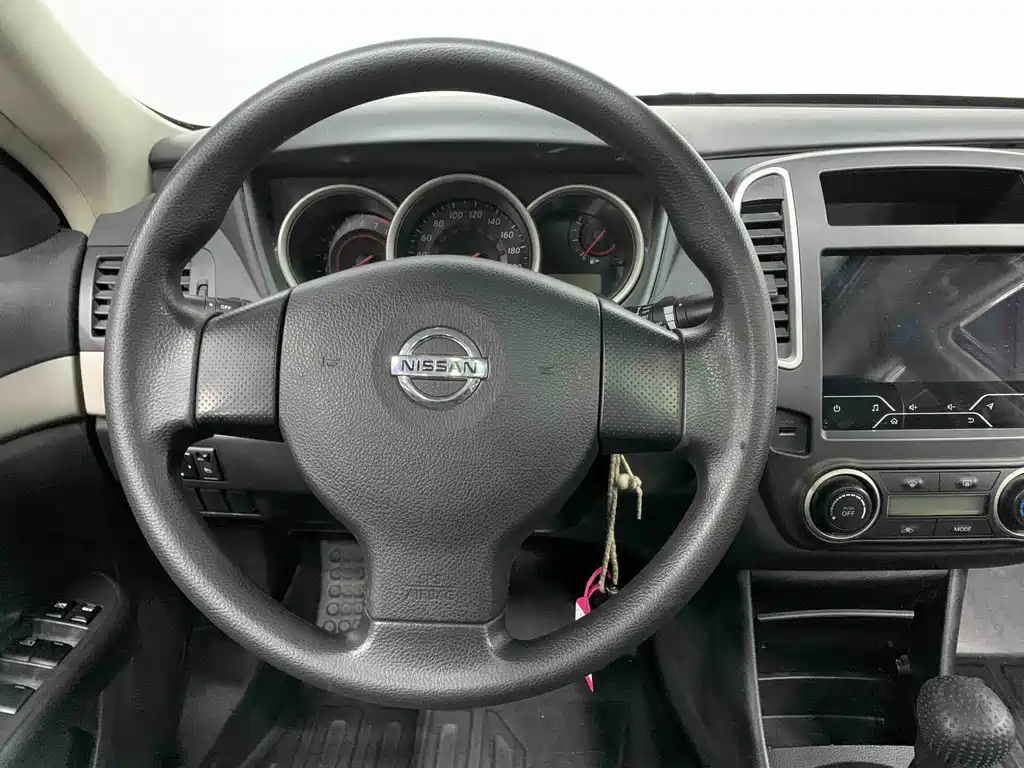 Nissan Sylphy 2019 — фото 15