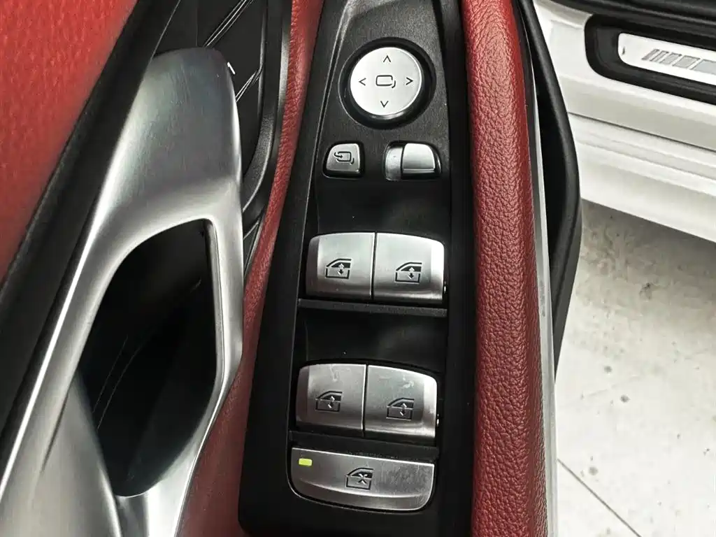 BMW 3 Series 2023 — фото 15