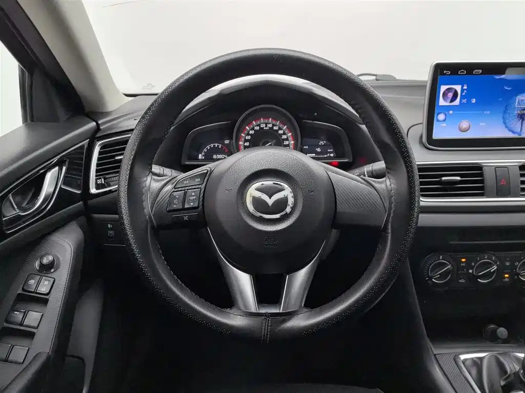 Mazda 3 Axela 2014 — фото 11