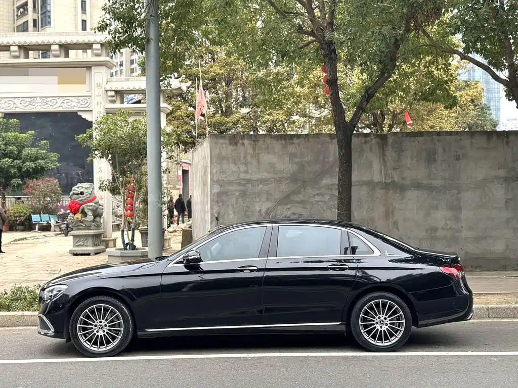 Mercedes-Benz E-Class 2021