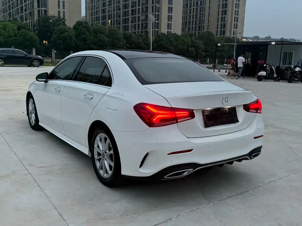Mercedes-Benz A-Class 2020 — фото 15