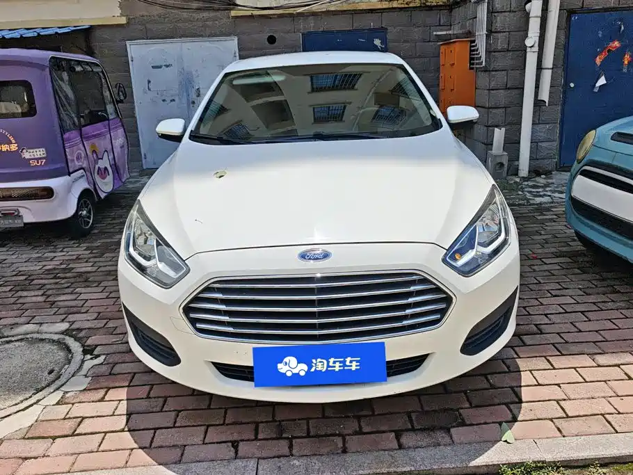 Ford Escort 2019